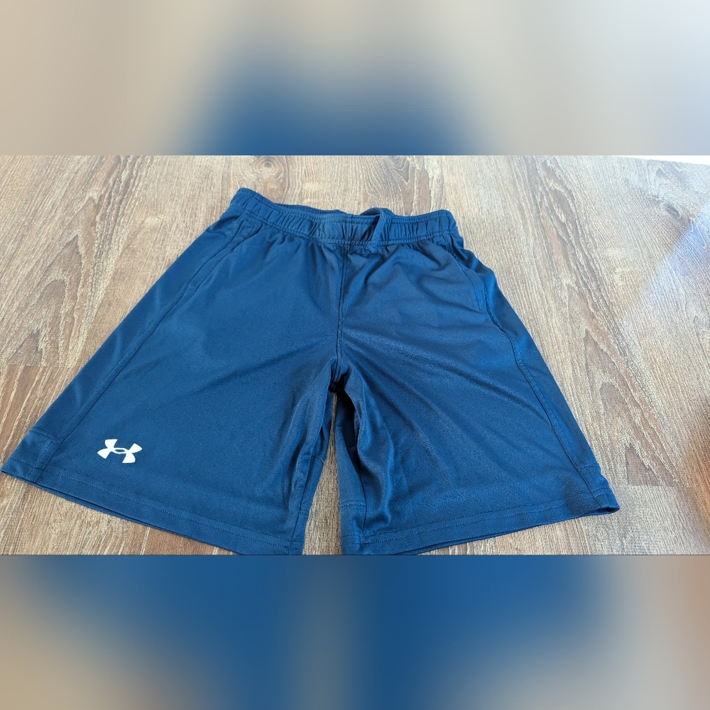 Under Armour youth large excellent condition blue boy shorts